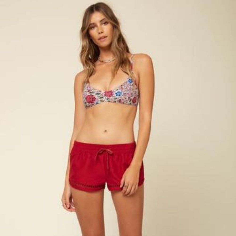 🌊 O'Neill Camille 2" Board Shorts Size S NWT 🌊